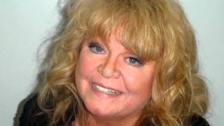 Video Sally Struthers Busted DUI OUI [upl. by Eneles]