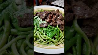 TALLARINES VERDES SALSA PESTO PERUANO 🇵🇪 recetasperuanas [upl. by Ayna92]