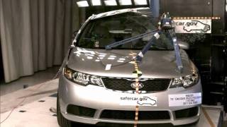 ► 2011 Kia Forte CRASH TEST [upl. by Afra]