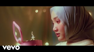 Fatin  Kita Sama Sama Tau Official Video [upl. by Sheela]