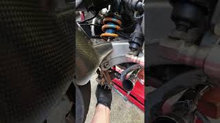 955i maintain rear linkage disassemble triumphspeedtriple [upl. by Deer631]