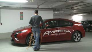 Opel Ampera  Probefahrt mit dem Elektroauto für alle [upl. by Nehtan]