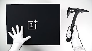 OnePlus quotMYSTERY BOXquot Unboxing SOLD OUT Call of Duty Mobile OnePlus 7 Pro Gameplay [upl. by Cyndi]