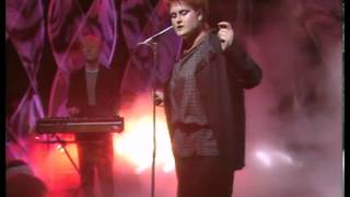 Yazoo  Dont Go Live at Top of the Pops in 1982 [upl. by Imeka]