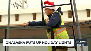 Holiday decorations go up in Onalaska [upl. by Atineb]