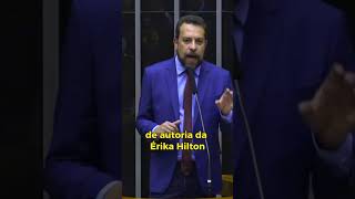 Guilherme Boulos defende o fim da escala 6x1 [upl. by Philippine]