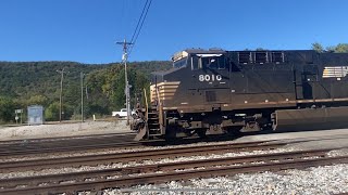 NS 8010 leads 81554537 and DPU 4398 with nice female conductor in Harriman TN [upl. by Hazel]