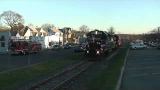 Conrails 2009 Santa Train Entering Jamesburg Santa [upl. by Melisandra393]