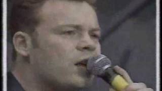 UB40  Sing our own song Nelson Mandela concert 1988 [upl. by Gilbertson]