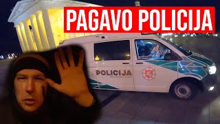 PAGAVO POLICIJA LIPAU Į KALĖDŲ EGLĘ [upl. by Easlehc37]