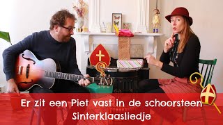 Er zit een Piet vast in de schoorsteen  Lappie Lapstok  sinterklaasliedje [upl. by Nahtanoj200]