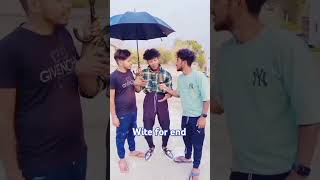 Funny video credit suraj वीडियो बनाते समय मेरा दोस्त shorts🤓🤓 shortscomedyen3 [upl. by Eatnad]