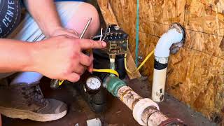 Replacing a 4060 psi well pressure switch yourself [upl. by Keavy]