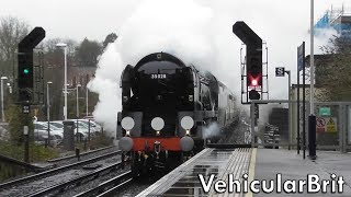 35028 quotClan Linequot obliterates Winchester at 75MPH with quotThe King Alfredquot  1022018 [upl. by Korey858]