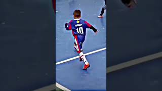 Ronaldo fan tackled Messi fan [upl. by Ytsirc456]