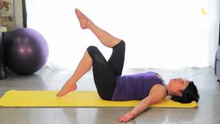 Introduction au Pilates 2  le dos et la ceinture abdominale [upl. by Lynde]