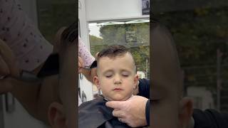 Kinder Friseur 💇🏻‍♂️😴🥰 haircut foryou barbershop youtubeshorts hairstyle fyp viralvideo [upl. by Nomad]