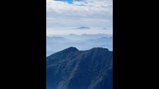 I saw the reallife version of A Thousand Miles of Rivers and Mountains in Huangshan [upl. by Aivull]