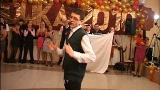 Parodie 12 nauczycieli II LO im Jana Kasprowicza w Kutnie  Studniówka 2010 [upl. by Elephus127]