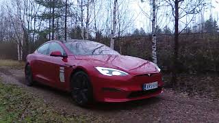 Tesla Model S Plaid acceleration test on gravel [upl. by Salas196]