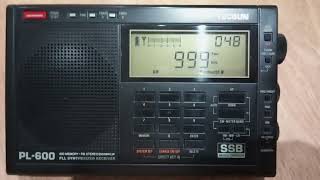 Tecsun PL600 radio receiver Radio Rossii 999 kHz [upl. by Aneeg]