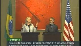 Entrevista coletiva de Hillary Clinton e Antonio Patriota no Itamaraty [upl. by Rochus]