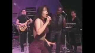 Selena  Como la FlorBaila Esta Cumbia tribute [upl. by Ayr954]