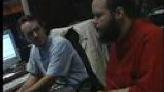 Ed Motta em estudio quot Tem Espaco na Van quot [upl. by Ambler]