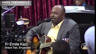 Fr Emile Kazi chante à Grace Tab Bruxelles [upl. by Allisan]