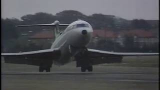 Pilot to ATC chatter BEA Trident Landing  Red one to London  1973 [upl. by Akiem]