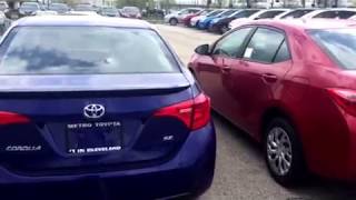 Toyota Corolla Le vs SE 2017solo el exterior en Español [upl. by Cower254]