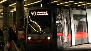 Straßenbahn Wien  Straßenbahnen im Jonas Reindl Schottentor [upl. by Hamlet297]