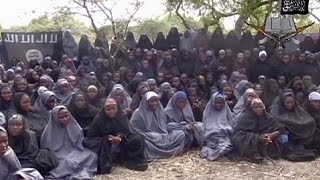 Mujeres y niñas secuestradas por Boko Haram relatan el horror del cautiverio [upl. by Enitsua]