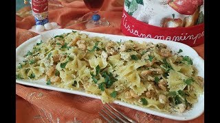 FARFALLE CON SALMONE E GAMBERETTI  accompagnato da pesto e pinoli [upl. by Xad454]