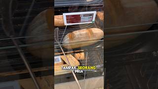 Roti segede itu gimana makannya 🤔 trending [upl. by Nayb]