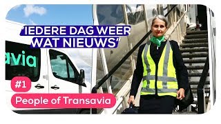 Stewardess Sacha wordt verliefd in Griekenland  People of Transavia  S1  1 [upl. by Jarlath]