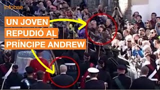 El momento en el que un joven repudió al príncipe Andrew [upl. by Paucker]