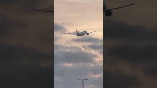 Boeing 777300er emirates heathrow [upl. by Alexandrina]