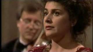 Cecilia Bartoli Agitata da due venti Vivaldi [upl. by Llirred]