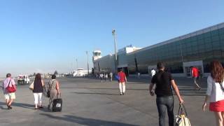 Аэропорт Эрджан  прилетели на Северный Кипр Ercan Airport  flew to North Cyprus [upl. by Lehplar]