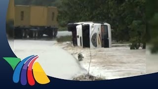 Se registran inundaciones por los frentes fríos 11 y 12 [upl. by Virgy133]