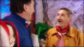 ChuckleVision S15E01 Messy Xmas Widescreen [upl. by Tabitha]