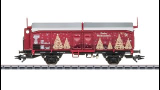 Märklin 2023 Christmas Edition WB Class 897075 Steam Locomotive pulling 2024 Märklin Christmas Car [upl. by Ahsemad921]