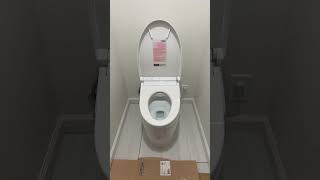 Washlet Integrated Toilet TCF999U Toto tank less with motion seat cover come with a remote [upl. by Oos613]