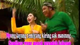 Lagu Banyuwangicengkir gading by LAROS lare songgon [upl. by Gorges]