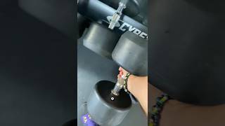 Entrenar con pesos pesados o pesos ligeros 🤨🔥 gymmotivation cafitness españa hipertrofia [upl. by Stanzel]