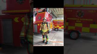 Las bomberas más bonitas del mundo pt 3 oyebombera quevistelatira [upl. by Drhacir]