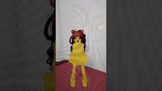 BUM BUM BUM and she cried bannana roblox dresstoimpress [upl. by Serica]