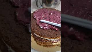 WaldfruchtNougatTorte mit SahneMascarponeCreme und vielen Beeren [upl. by Aihsyla]