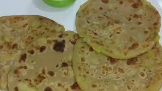 Kacche kele ka stuff paratha recipestuff paratha recipekacche kele ki reciperaw banana ki recipe [upl. by Ennovihs844]